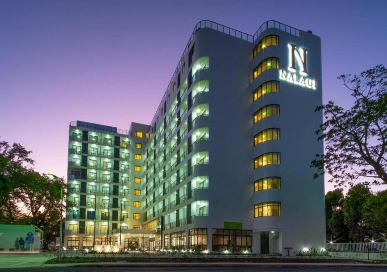 Nalagi Hotel Nadi Luaran gambar