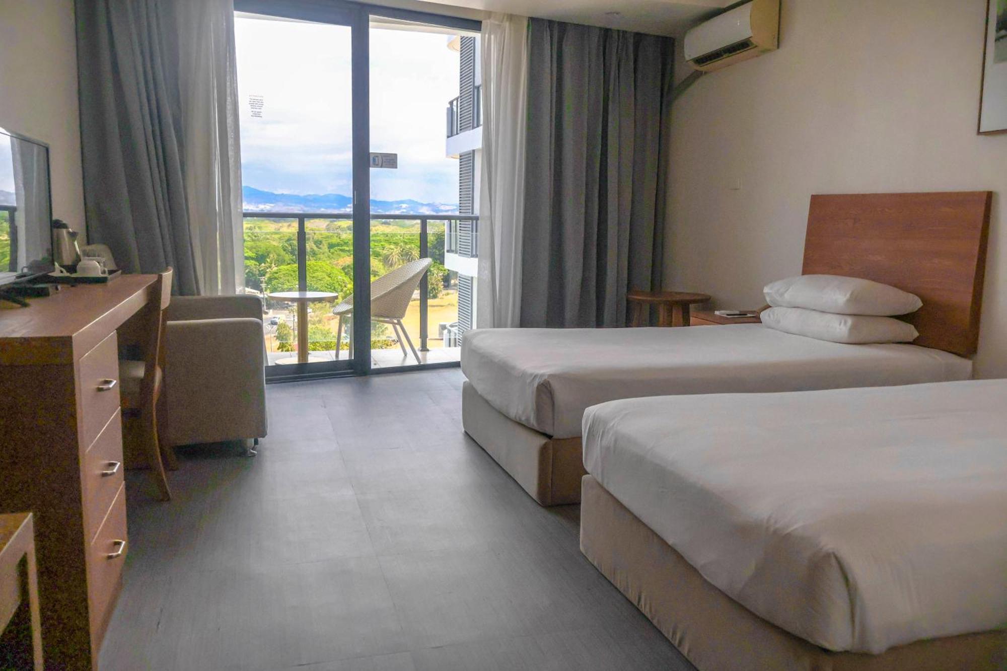 Nalagi Hotel Nadi Luaran gambar